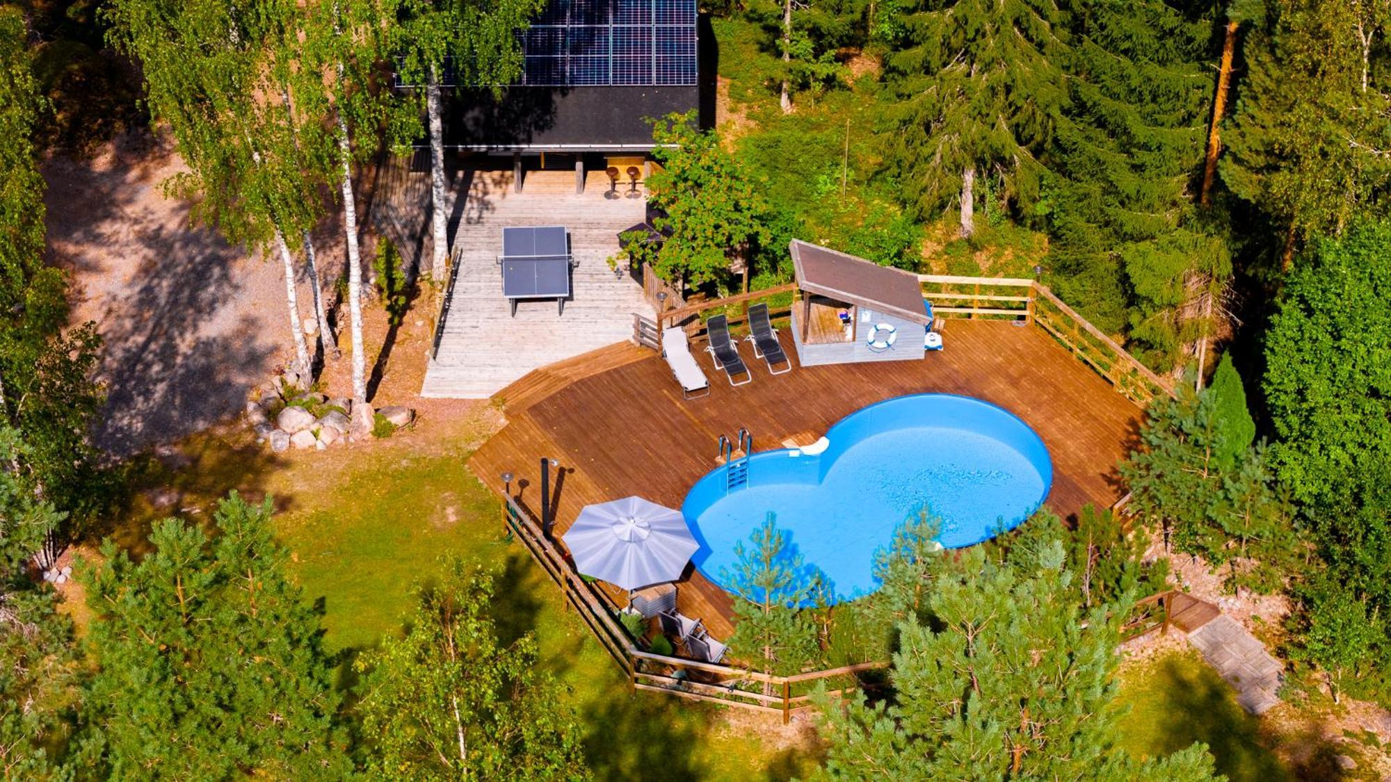 Sirpa'S Artistic Nuuksio Retreat With Heated Pool Villa Espoo Bagian luar foto