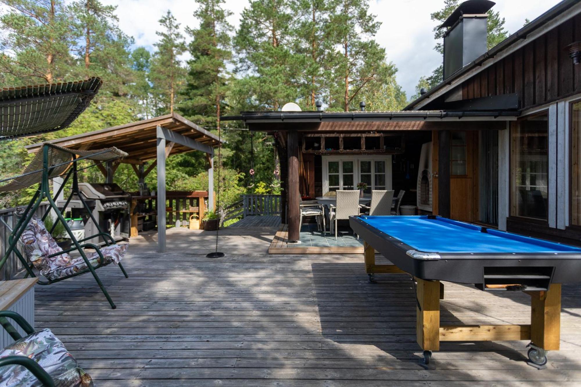 Sirpa'S Artistic Nuuksio Retreat With Heated Pool Villa Espoo Bagian luar foto